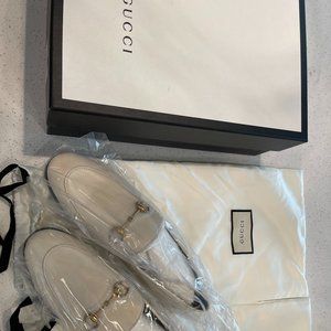 Never worn! Gucci Mystic White Loafer. Size:38.5